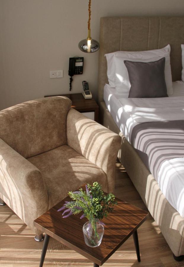 Hotel Driada Gjakova Экстерьер фото