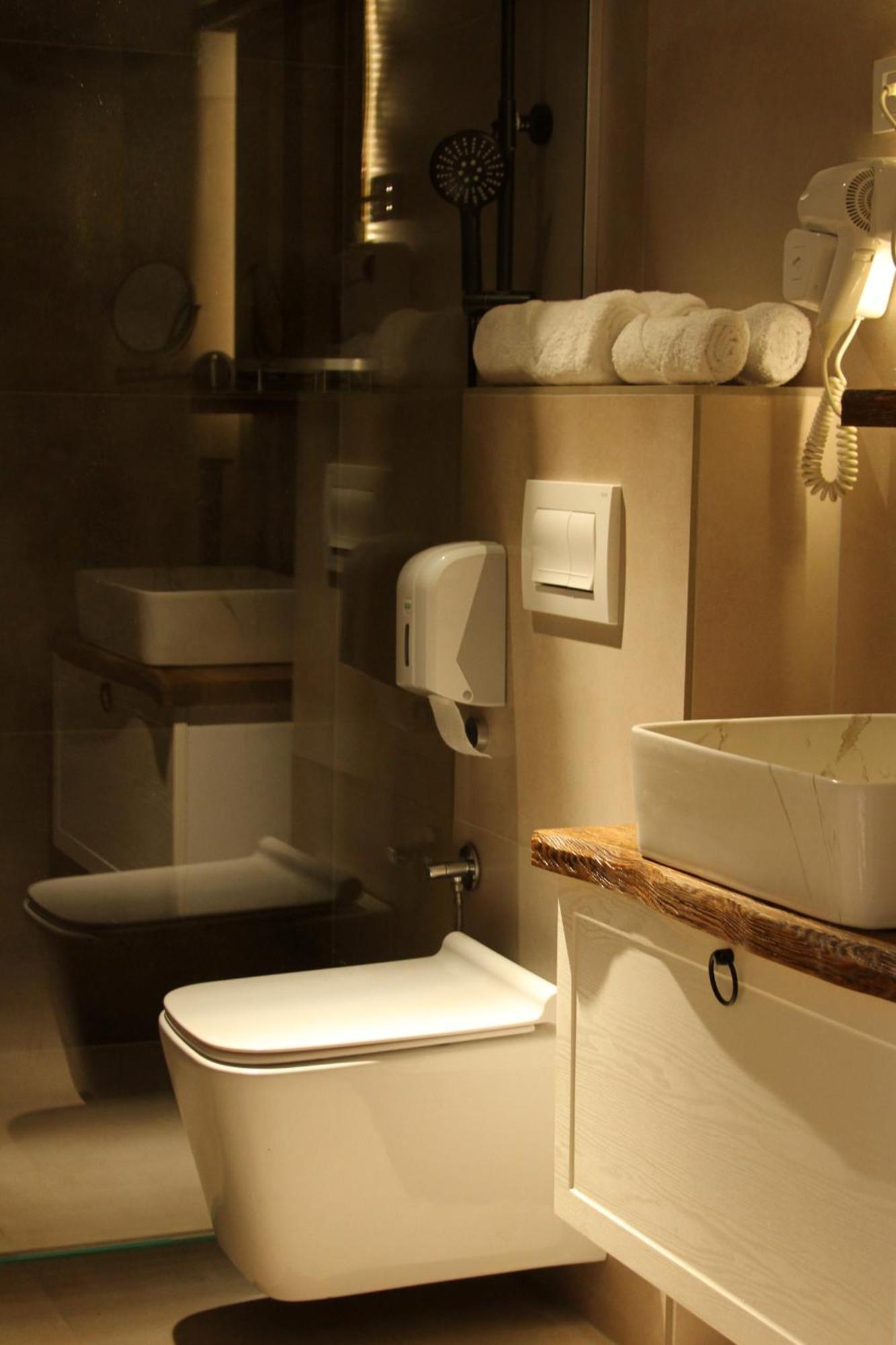 Hotel Driada Gjakova Экстерьер фото