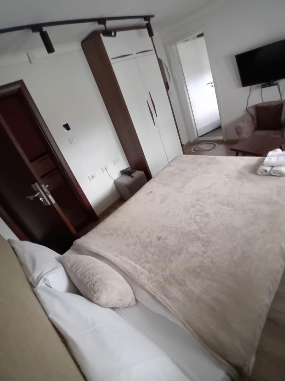 Hotel Driada Gjakova Экстерьер фото